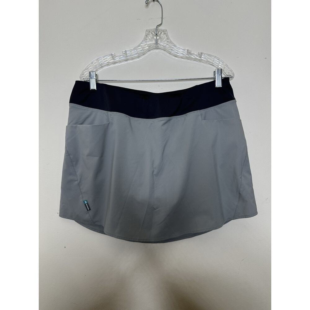 Simms Fishing Products Gray Skort Woman’s Size Large Pockets Pull On